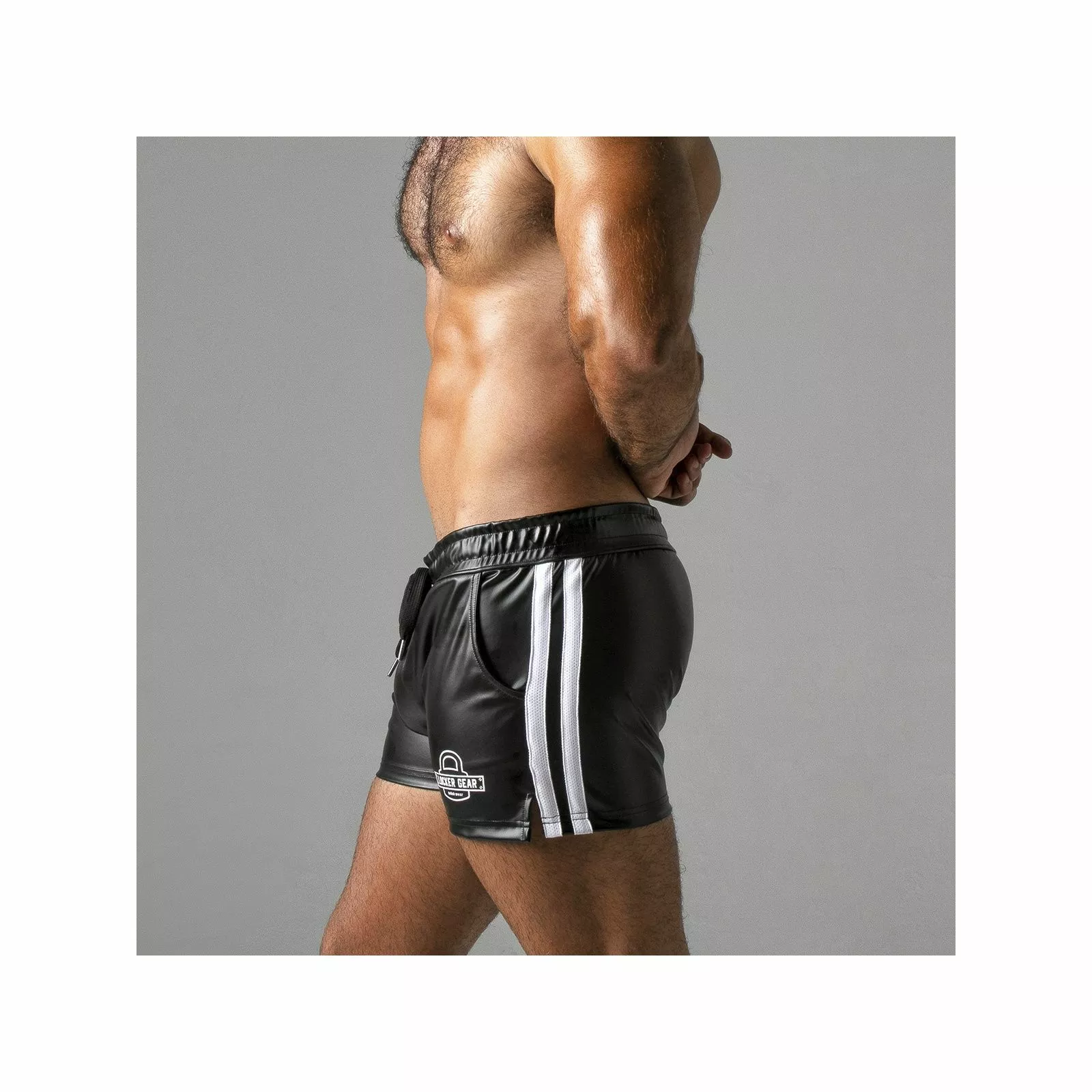 Locker Gear 2 STRIPE SHORT Noir Bandes Blanches 5 Locker Gear 2 STRIPE SHORT Noir Bandes Blanches – Image 3