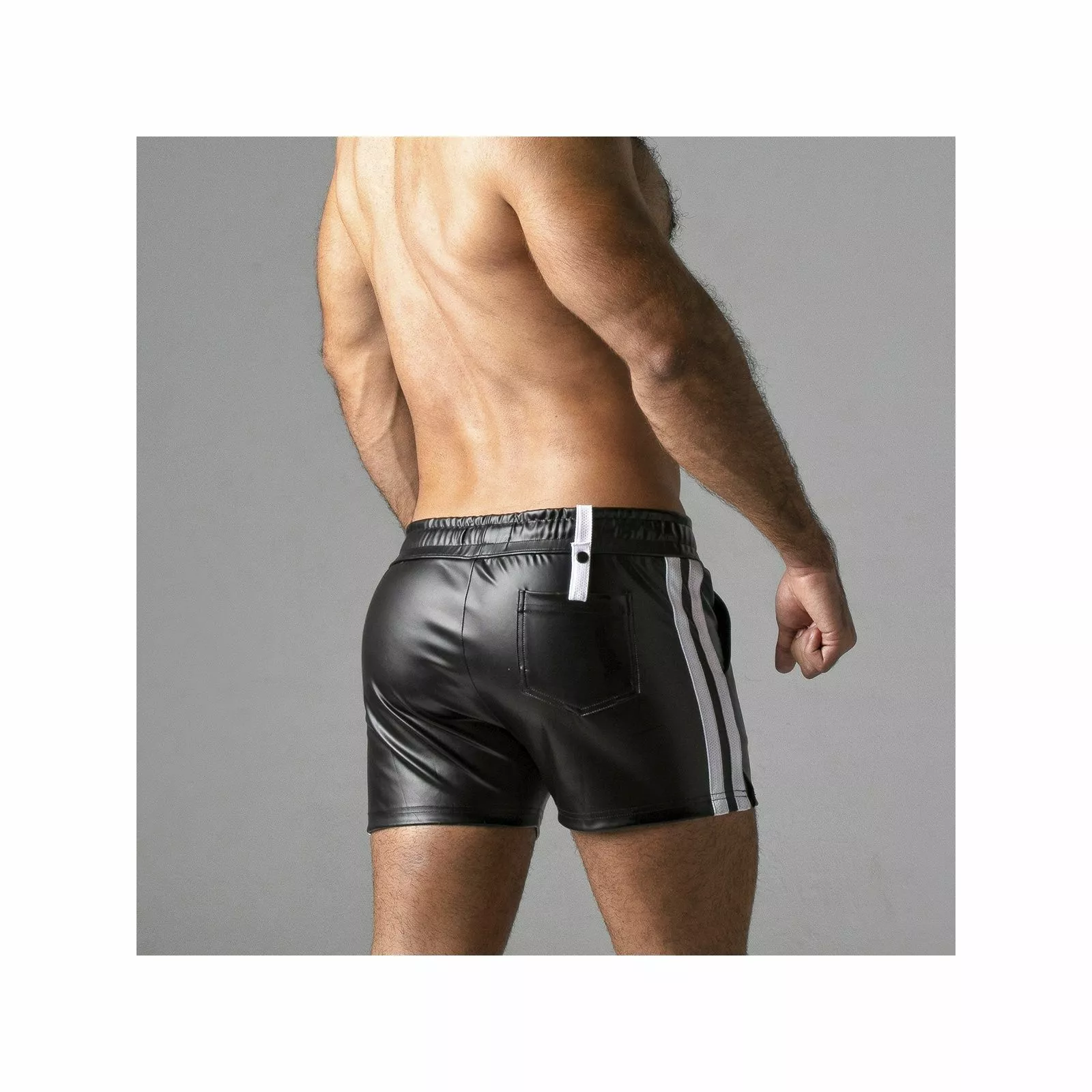 Locker Gear 2 STRIPE SHORT Noir Bandes Blanches 3 Locker Gear 2 STRIPE SHORT Noir Bandes Blanches