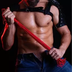 Alive Fantasy Red Flogger -Poppers et Leather Cleaners Soldes alive fantasy red flogger 4