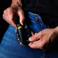 DARK-LINE Black Bottle Holder -Poppers et Leather Cleaners Soldes black bottle holder 4