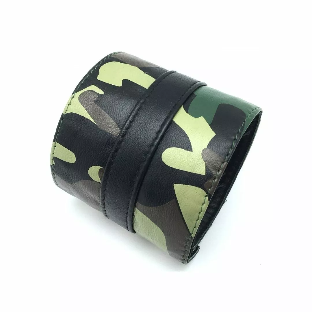 The Red Bracelet De Force Porte-billets Cuir Camouflage 3 The Red Bracelet De Force Porte-billets Cuir Camouflage