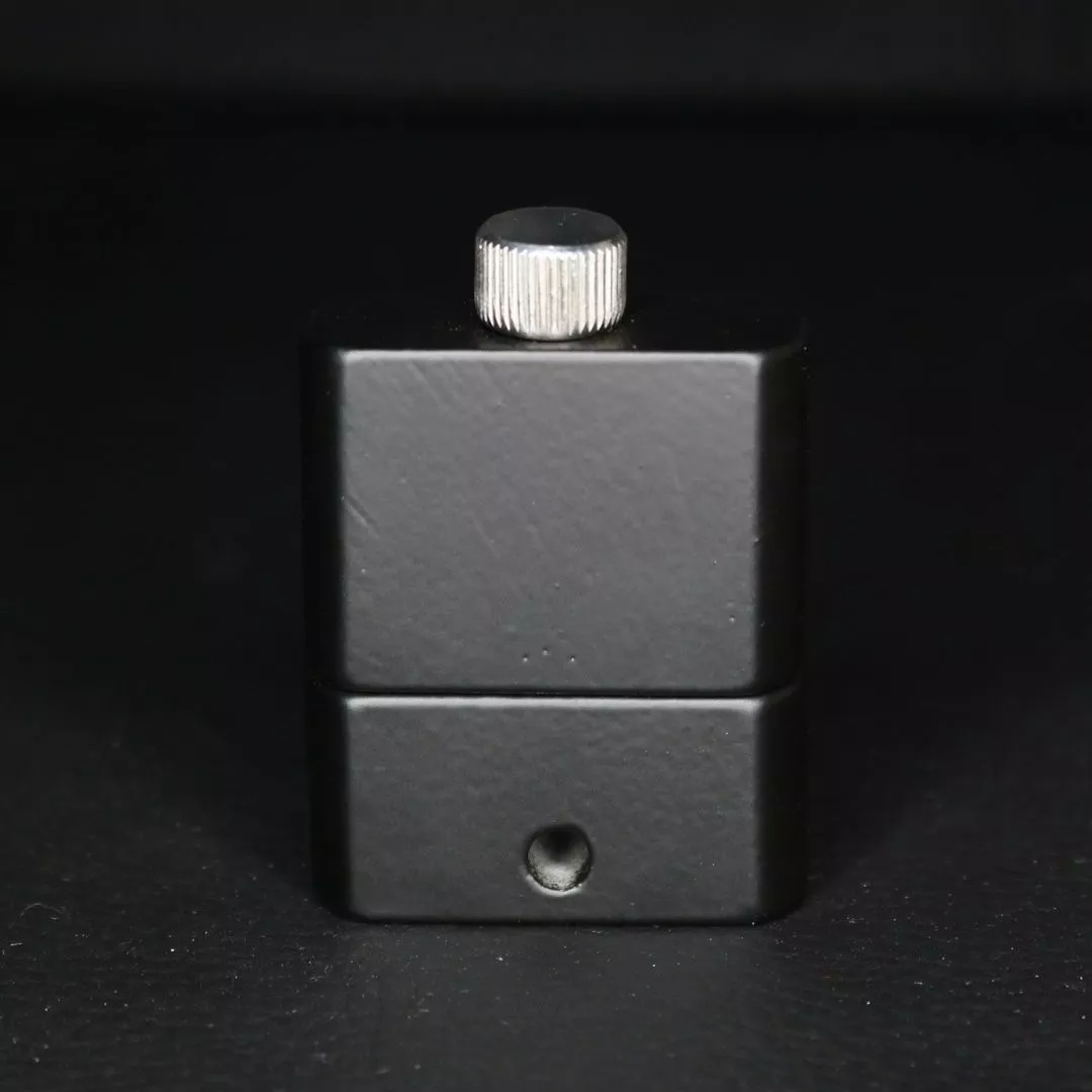 DARK-LINE Double Inhalateur De Poppers 6 DARK-LINE Double Inhalateur De Poppers – Image 4