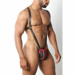 CellBlock13 FLASHER Body Harness Rouge 8 CellBlock13 FLASHER Body Harness Rouge -Poppers et Leather Cleaners Soldes flasher body harness noir 6