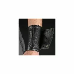 MR-S-LEATHER Mr S Wrist Cuff And Wallet 9 MR-S-LEATHER Mr S Wrist Cuff And Wallet -Poppers et Leather Cleaners Soldes heavy duty wrist cuff and wallet 1 2