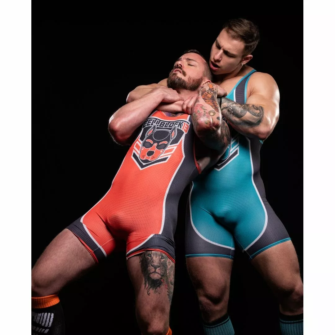 CellBlock13 KENNEL SPITFIRE ZIPPER SINGLET Orange 4 CellBlock13 KENNEL SPITFIRE ZIPPER SINGLET Orange – Image 2