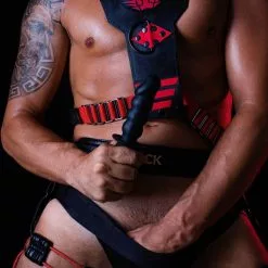 XR Brands The Handler 10x Silicone Vibrating Thruster -Poppers et Leather Cleaners Soldes the handler 10x silicone vibrating thruster 5