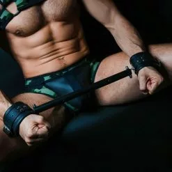 DARK-LINE The Pranger Carcan Pilori Complet Metal Et Cuir -Poppers et Leather Cleaners Soldes the pranger carcan pilori complet metal et cuir 4