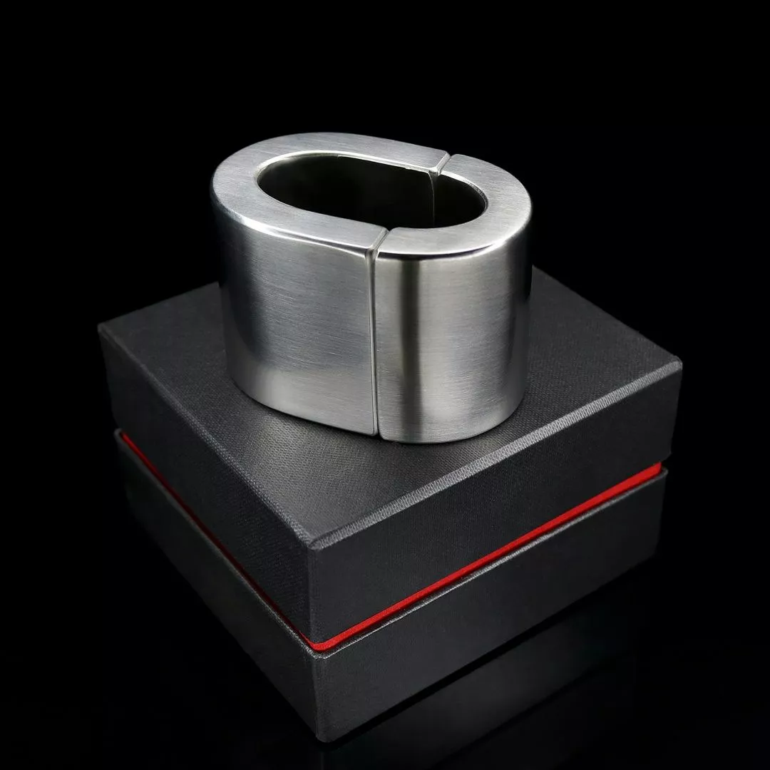 DARK-LINE Ze Henry Ballstretcher Magnétique Ovale 9 DARK-LINE Ze Henry Ballstretcher Magnétique Ovale – Image 7